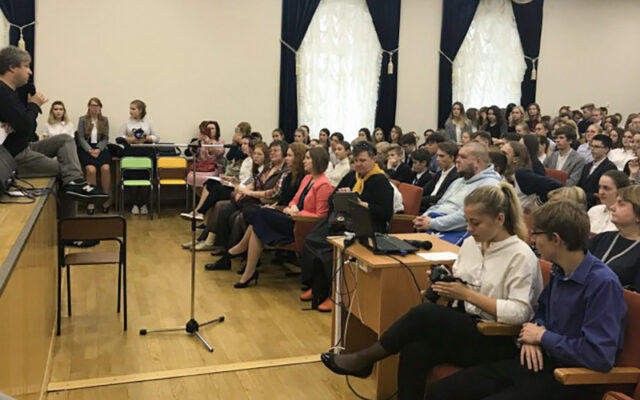 В Екатеринбурге состоялся фестиваль «Время читать»